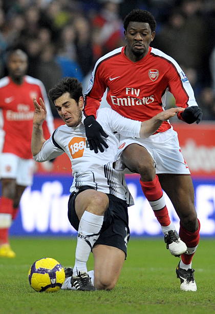 方面發揮著 方面發揮著